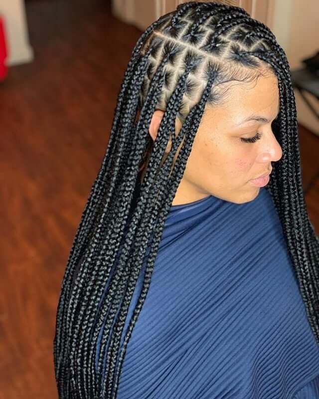 Featured image of post Long Medium Knotless Braids With Color : Summer hairstyles for medium long hair with knotted braids for party and everyday.