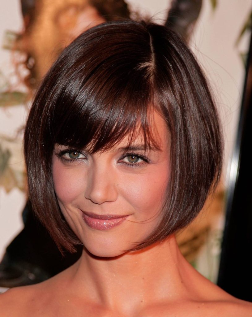 Short Hairstyles For Round Faces