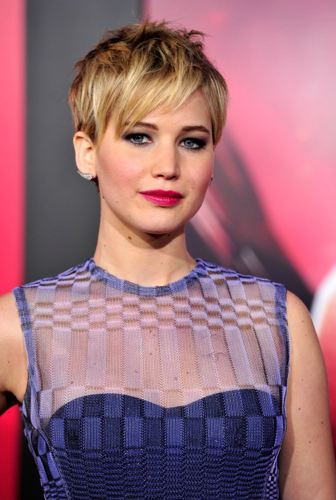 Short Hairstyles for Oval Face