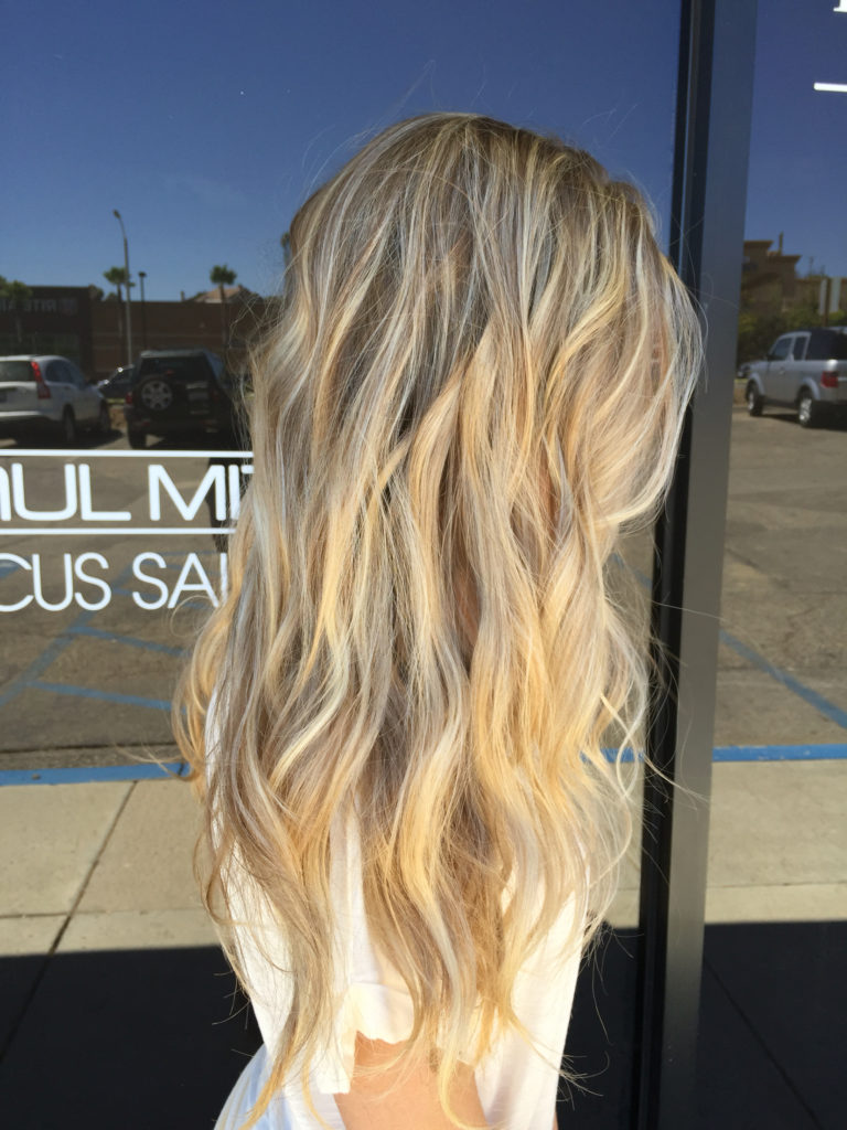 24 Bombshell Ideas for Blonde Hair with Highlights