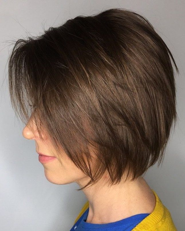 15 Cute Short Hairstyles for Women To look Glamorous