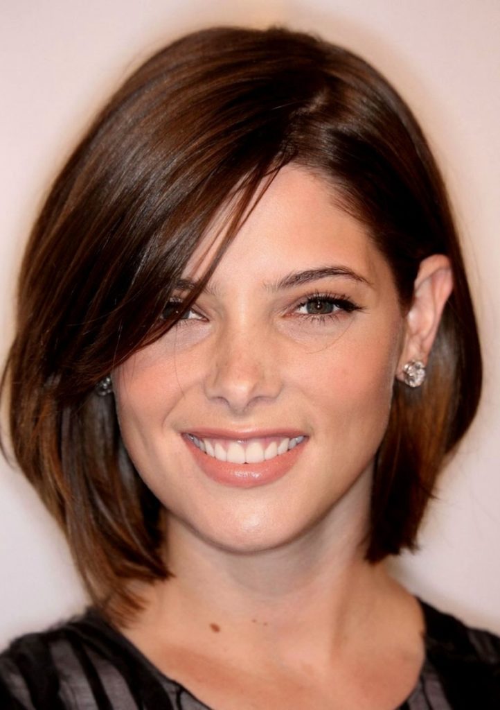 Short Hairstyles For Round Faces