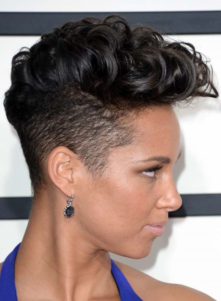 30 Easy and Simple Short Hairstyles for Women  Hairdo 