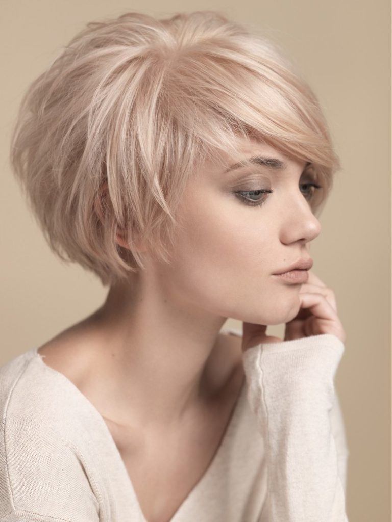 30 Short Hairstyles For Thin Hair To Enhance The Beauty