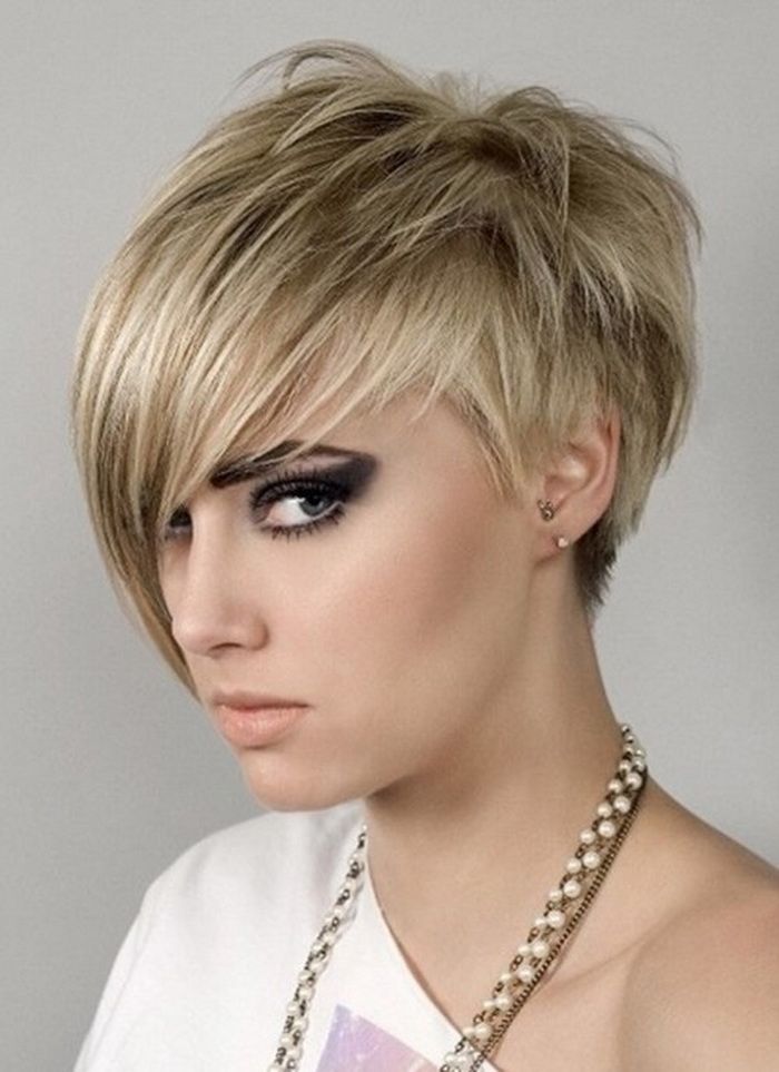 Short Hairstyles for Oval Face