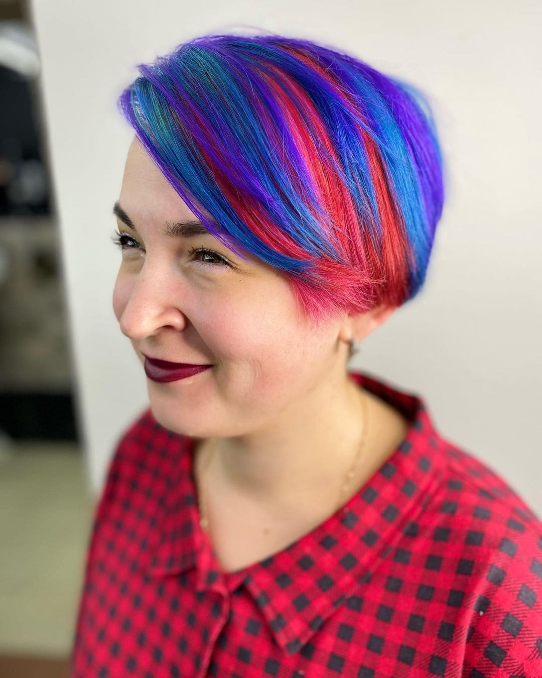 short rainbow haircut for thick hair