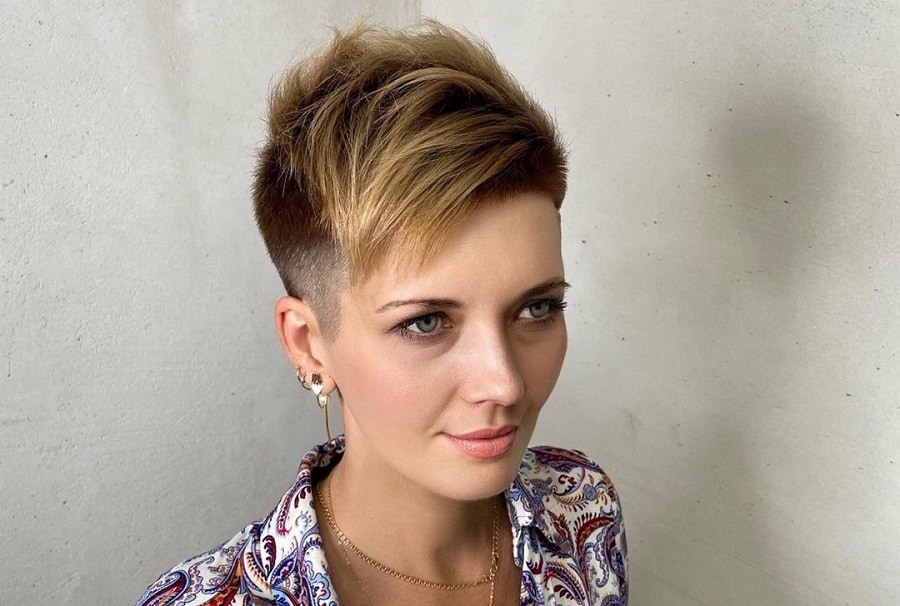 short pixie with blonde highlights and undercut