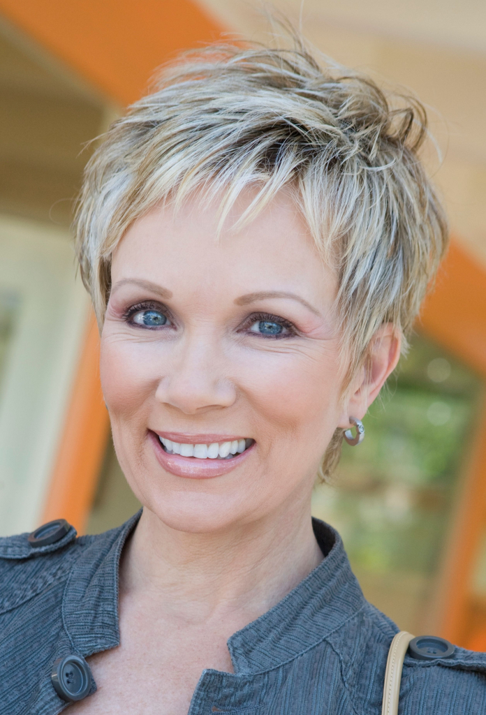 Best Short Haircuts for Women Over 50