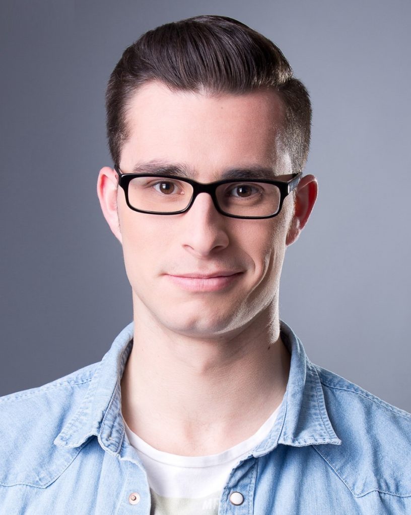 Mens Hairstyles With Glasses