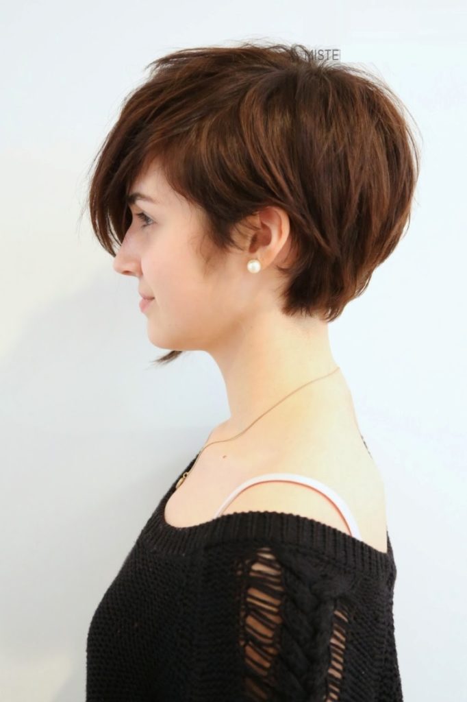 25 Asymmetrical Short Hairstyles to Grab Everyone's Attention | Hairdo  Hairstyle