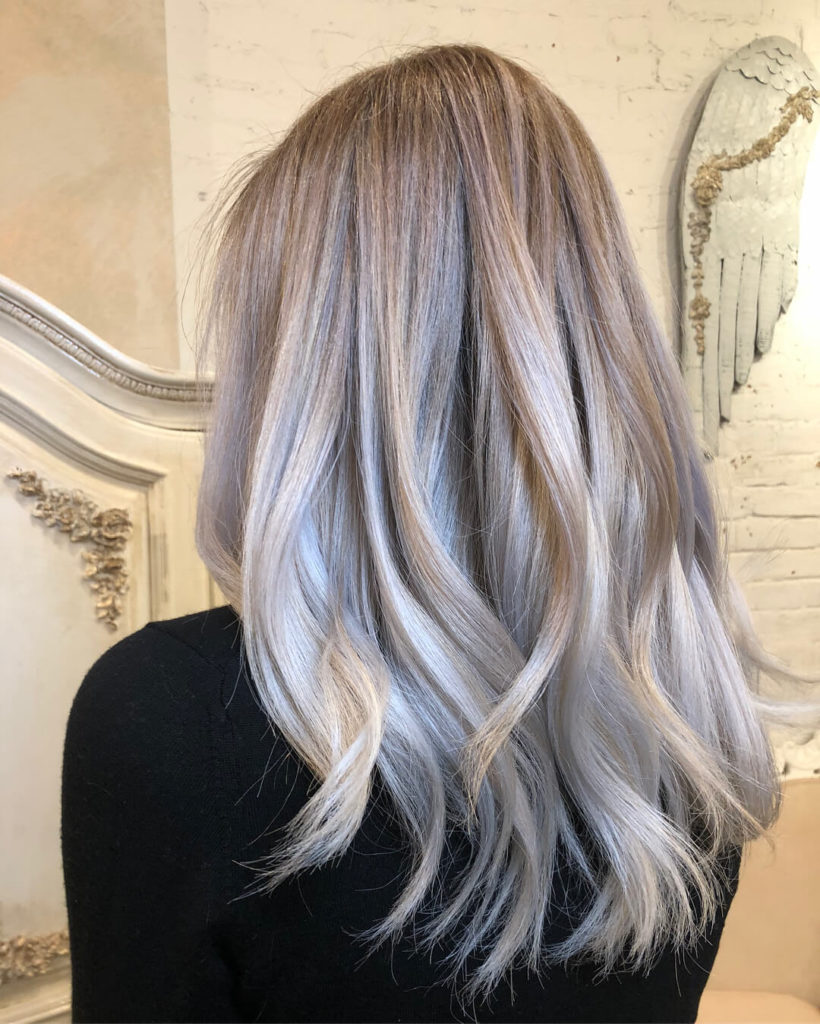 Medium Balayage Ombre Wavy Hairstyle