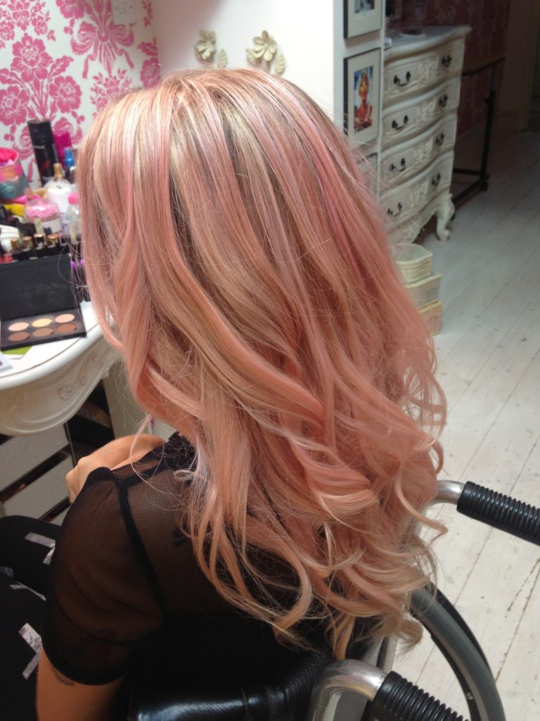 20 Trendy Rose Gold Hair Color And Highlight Ideas Hairdo