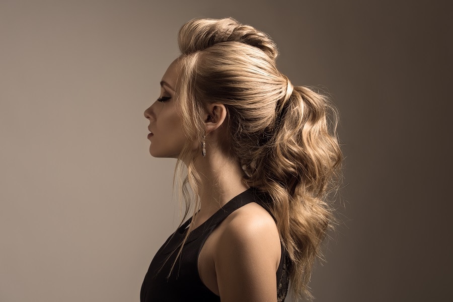 thick wavy ponytail for blonde hair