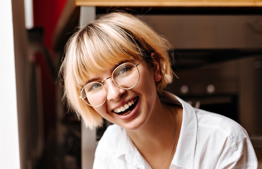 professional short blonde bob with bangs 