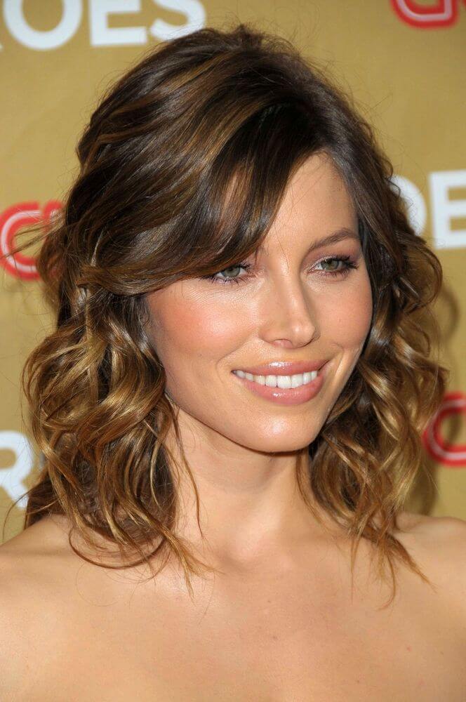 Medium Curly Hairstyles