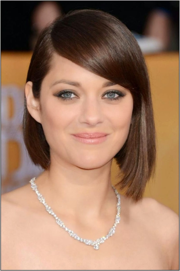 Womens Short Hairstyles Parted On The Side