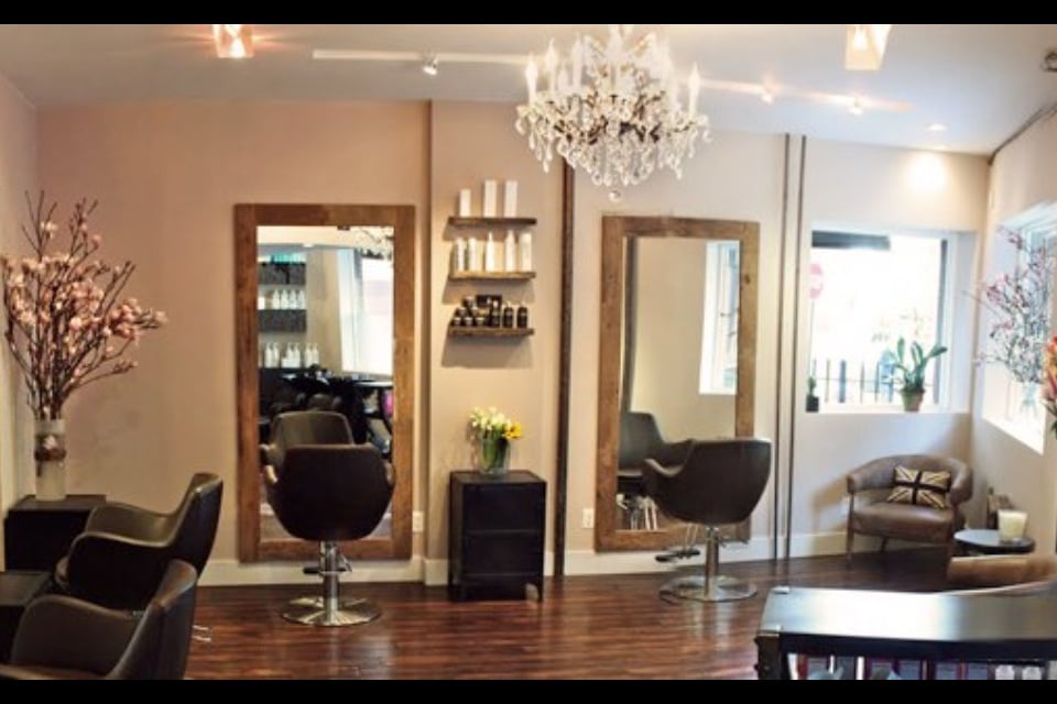 Allure 13 Salon