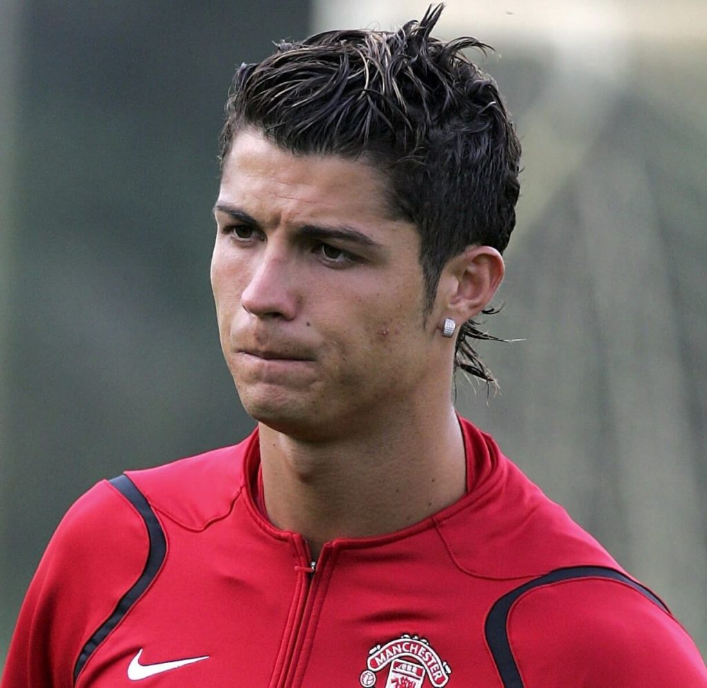 Top 21 Cristiano Ronaldo Hairstyles to Copy