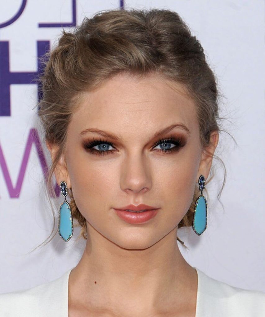 Taylor Swift Hairstyles