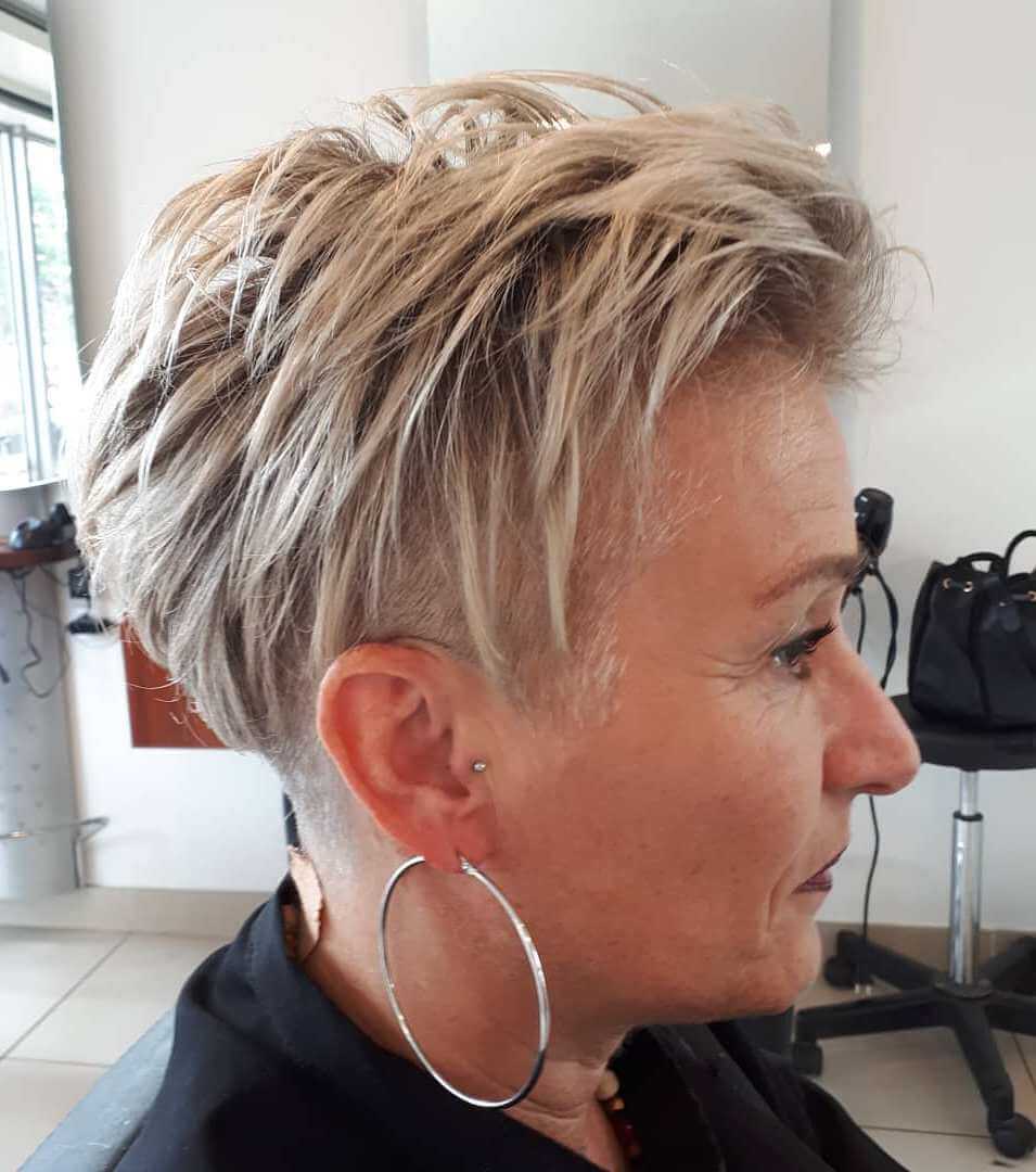 Short Hairstyles For Women Over 50 That Will Give You A Youthful Vibe -  CNBNews