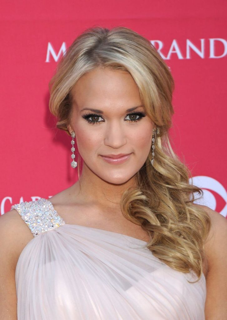 Carrie Underwood Hairstyles