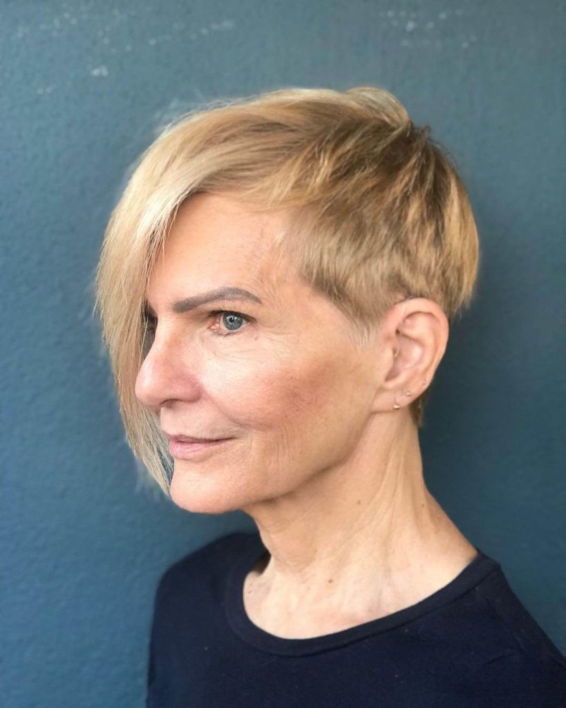 Hairstyles for Women Over 50 With Highlights