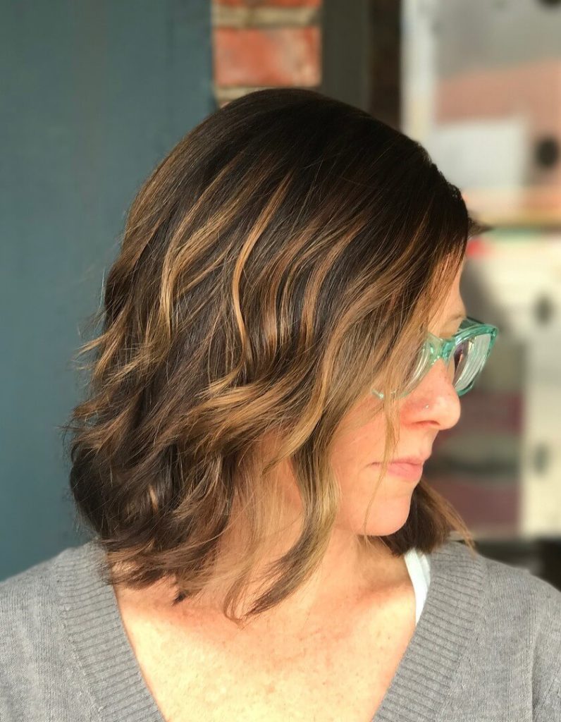 Hairstyles for Women Over 50 With Highlights