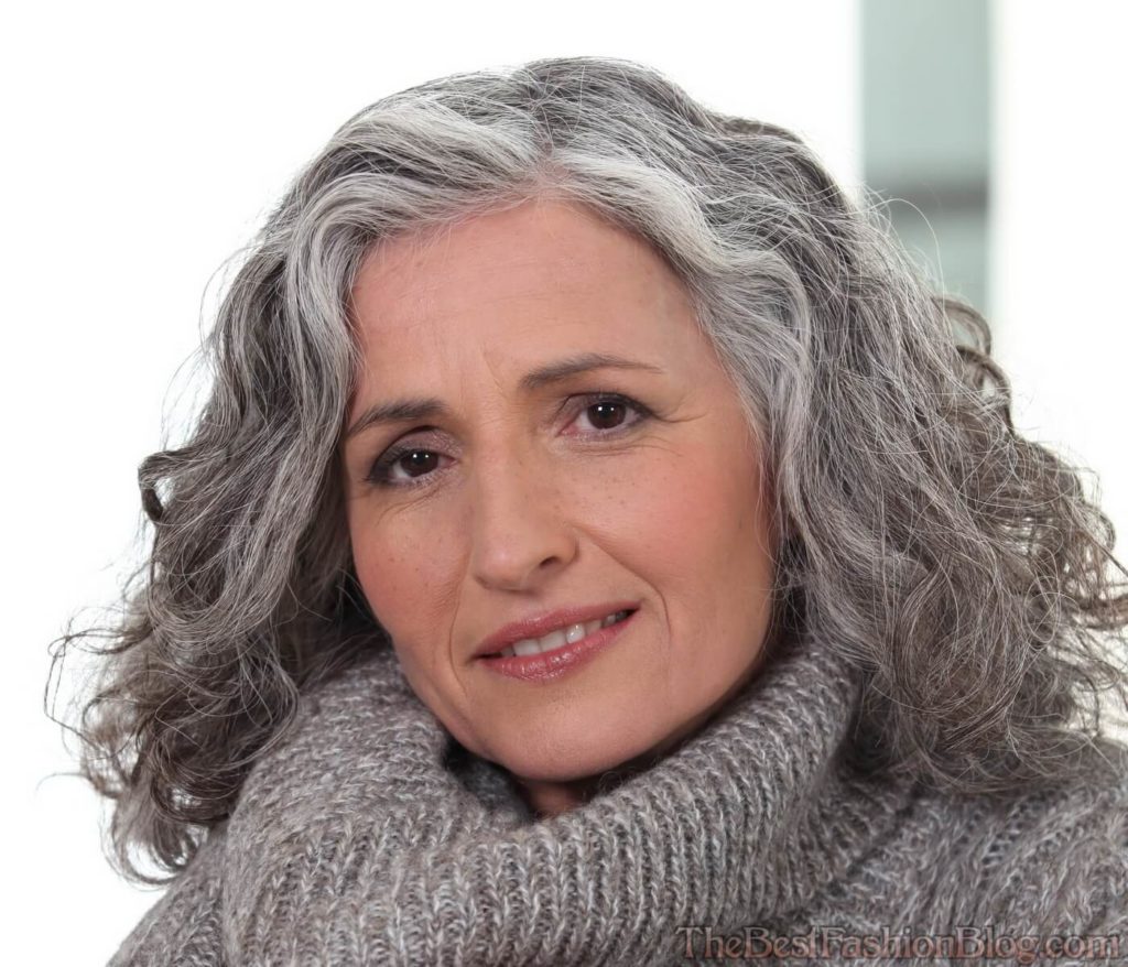 Hairstyles for Women Over 50 With Highlights