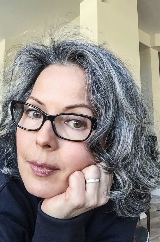 70 Hairstyles For Women Over 50 With Glasses