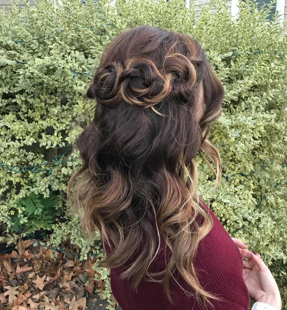 20 Attractive Curly Hairstyles for Prom