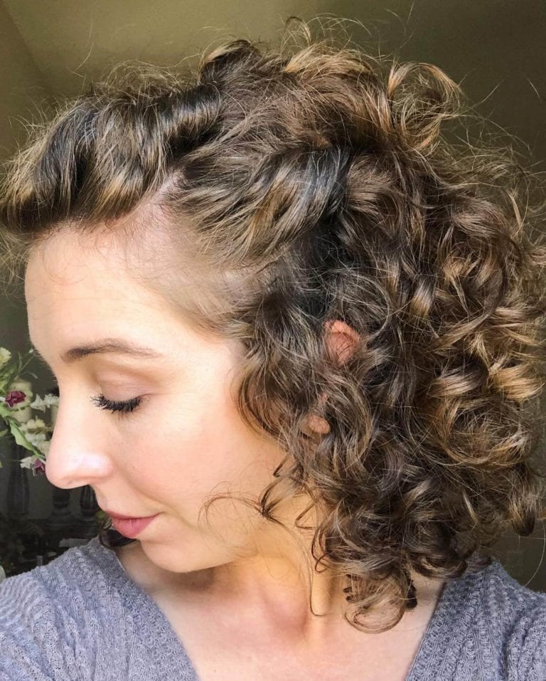 35 Curly Updo Hairstyles For Women To Look Stylish