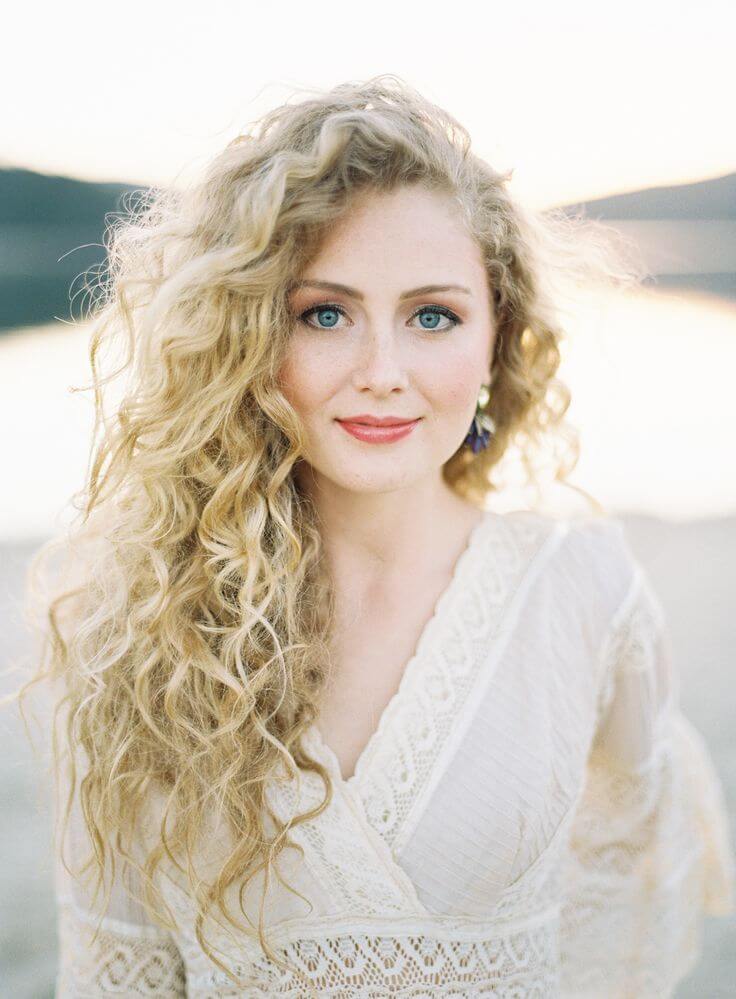 20 Perfect Curly Hairstyles for Wedding | Hairdo Hairstyle 20 Perfect Curly Hairstyles for Wedding | Hairdo Hairstyle