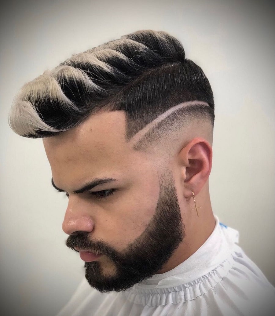 flat top haircut with blonde highlights