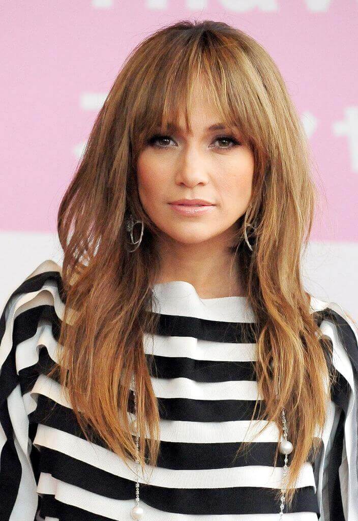 40 Best Hairstyles with Bangs to Plunge the Fashion Trend Hairdo