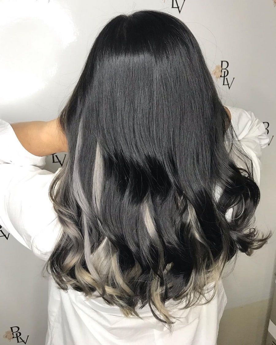 peek a boo hair with silver highlights