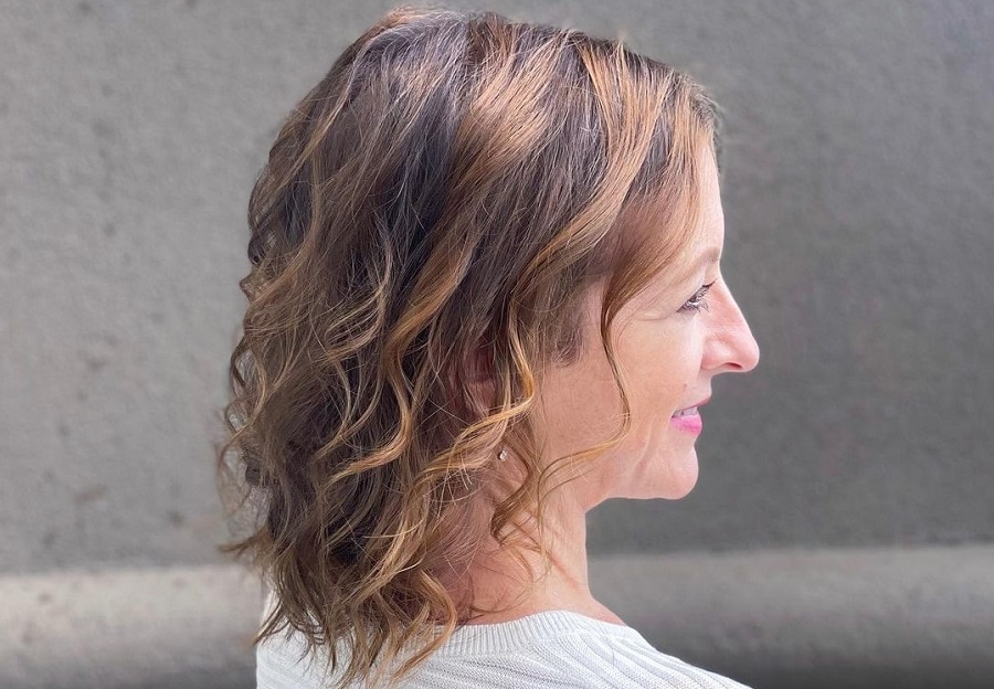 thin balayage hairstyle with highlights