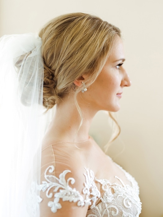 40 Wedding Hairstyles with Veil: Look the Prettiest Bride Ever | Hairdo  Hairstyle