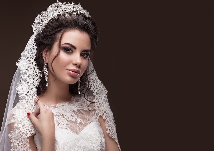 long wedding hairstyle with veil on top