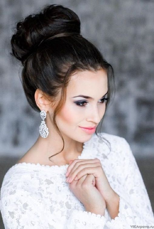 30 Romantic Wedding Hairstyles to Die for  Annie Shah