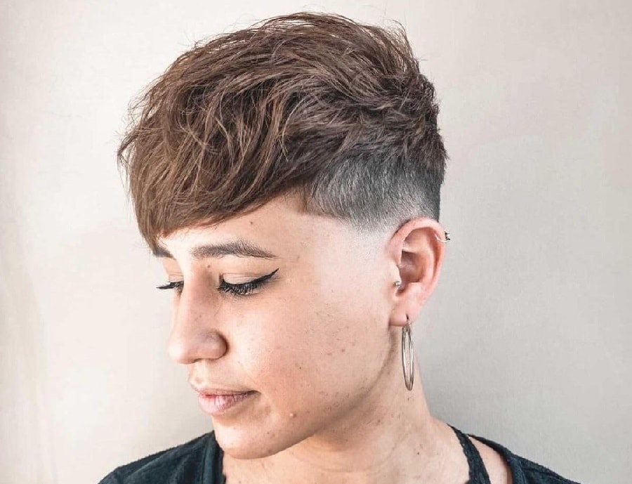 edgy pixie cut hairstyle for women