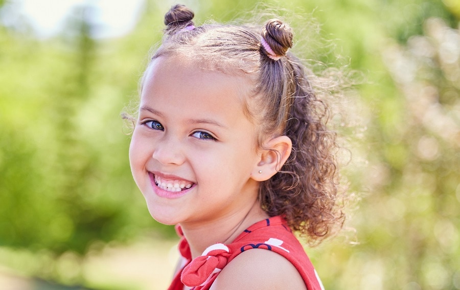 short curly hairstyle for girl kid