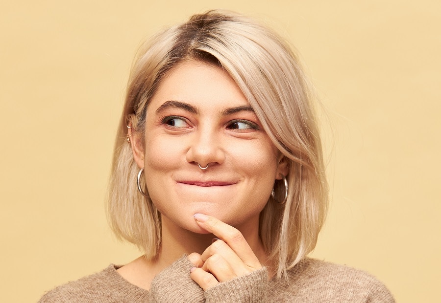 blonde bob with dark roots for round face