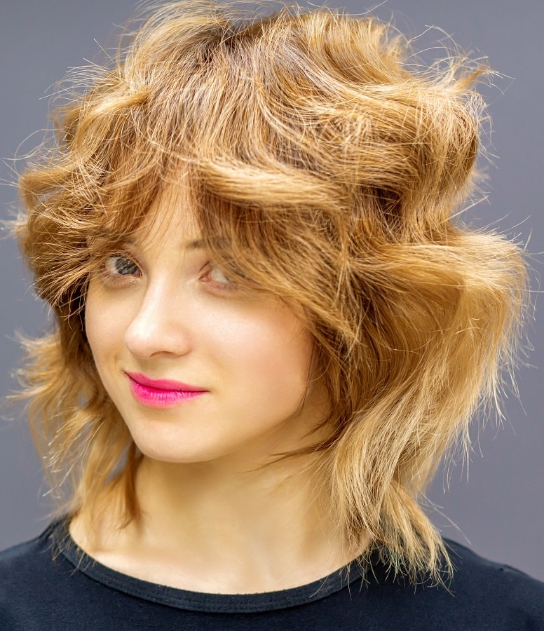 25 Fresh Messy Bob Hairstyles That Are Trendy In 2024
