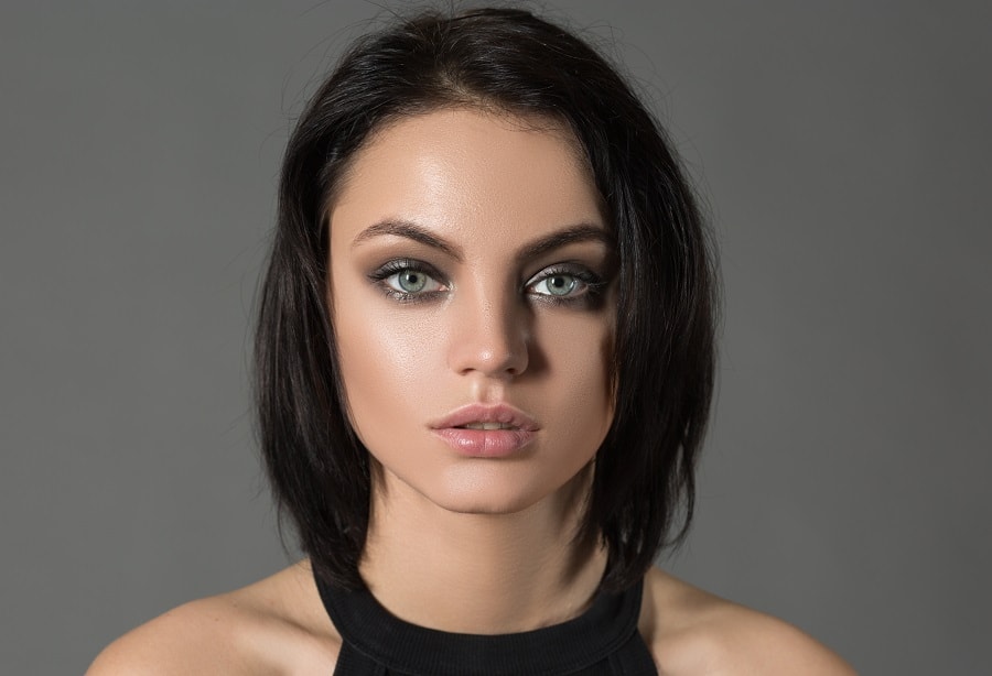 girl with black bob and blue eyes