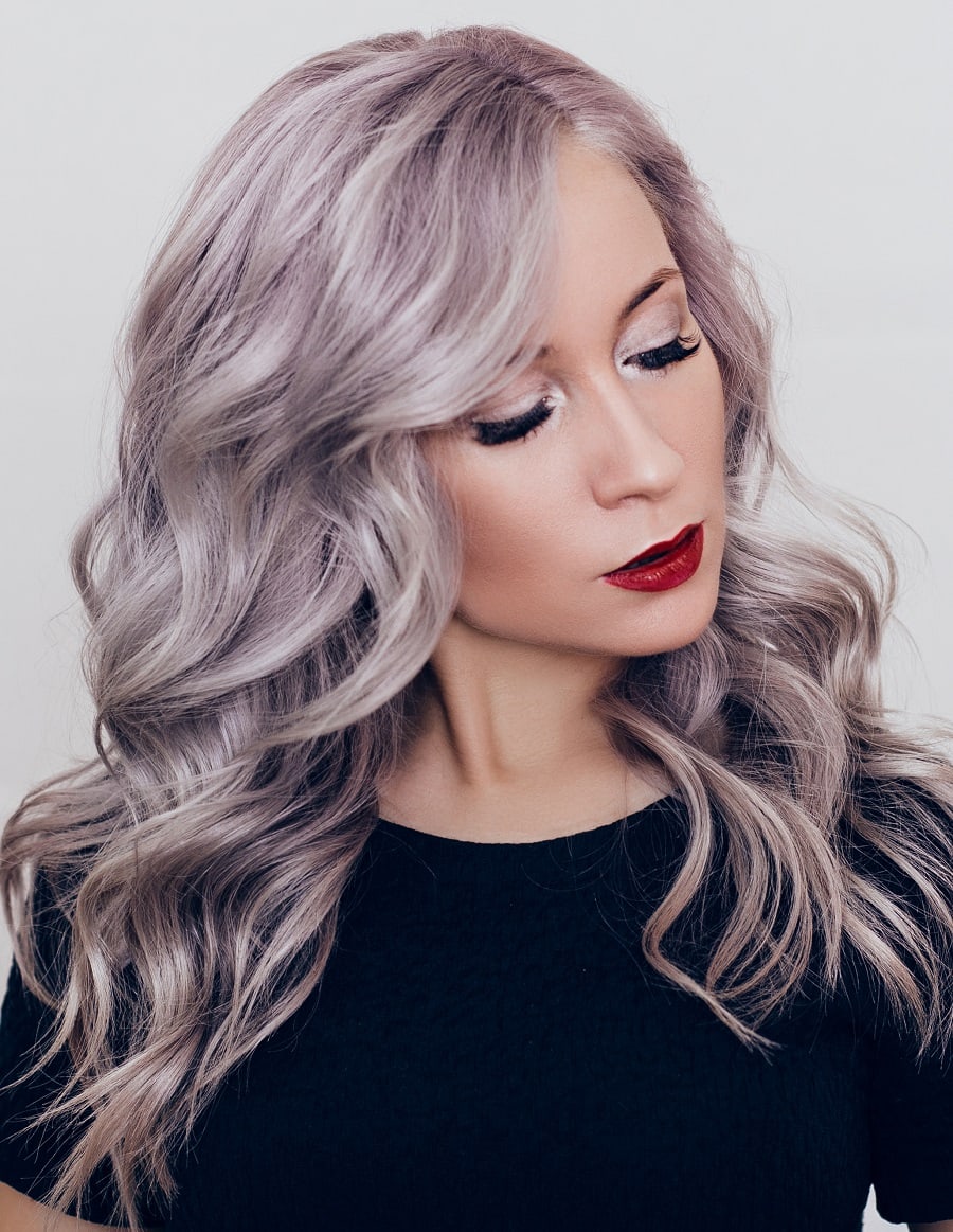 layered haircut for wavy grey blonde hair