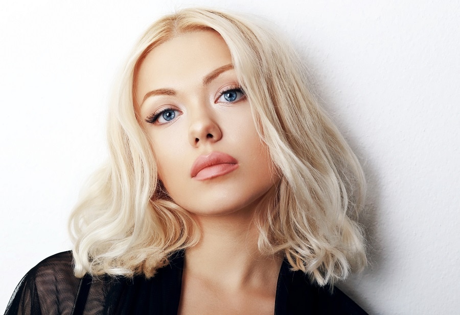 long blonde bob for women with blue eyes and fair skin