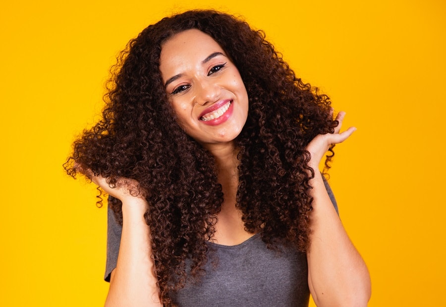 mixed girl with long 3C curly hair