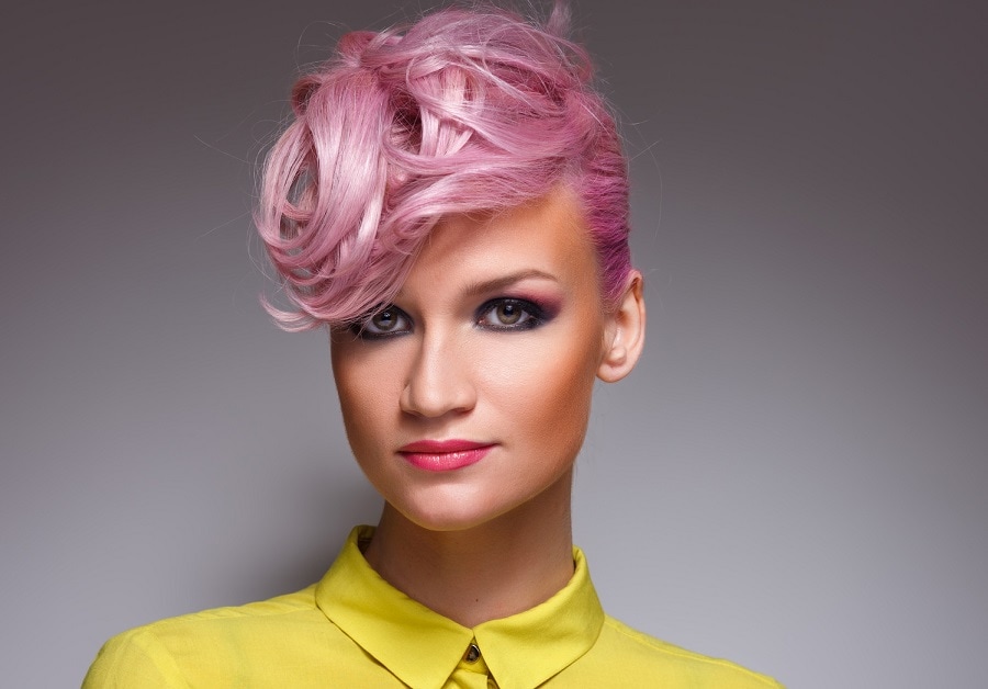 short pink hairstyle for square face