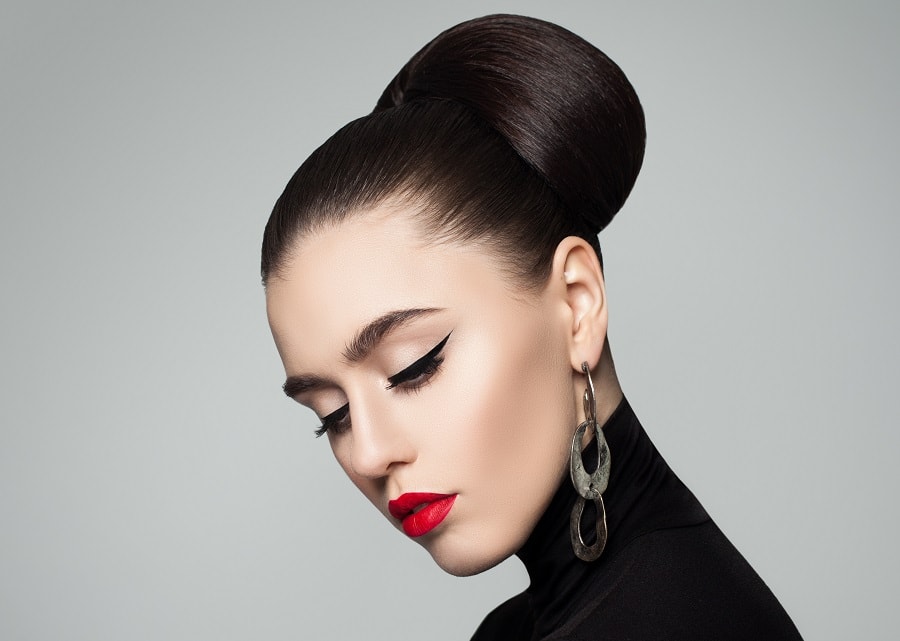 slicked back bun for thick hair