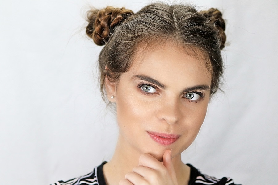 space buns for brown hair and blue eyes